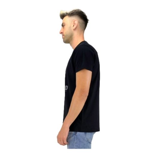 Real Madrid fans' favorite black T-shirt
